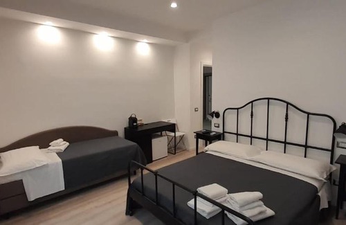 Ostiense House | Guest house San Lorenz