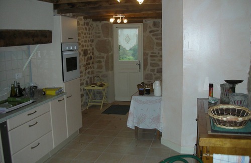 Naillat House | Guest house with swimming pool 3 bedrooms for 6 people see details
