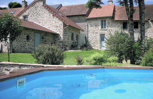 Naillat House | Guest house with swimming pool 3 bedrooms for 6 people see details