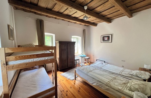 Egeraracsa Other | Guest house with whirlpool, swimming pool, playground, gastropub