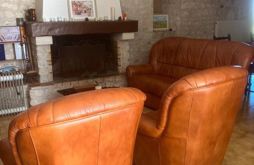 Segonzac Bed & Breakfast | Guest Room 'Room #4 - 2 Persons' with Shared Pool, Shared Terrace and Wi-Fi