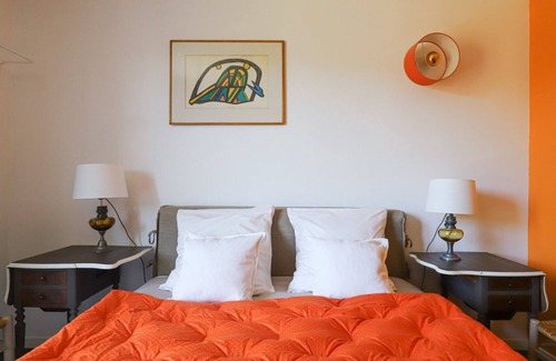 Arcangues Bed & Breakfast | Guest Room 'Txori Etxea - Orange Room' with Pool, Terrace, Breakfast