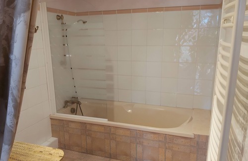 Beauvezer Bed & Breakfast | Guest Rooms 'Chambres D'hote Mélodie' with Mountain View, Shared Terrace and Wi-Fi
