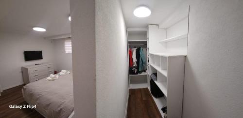 Petrich Apartment | Guest Suite SUZY