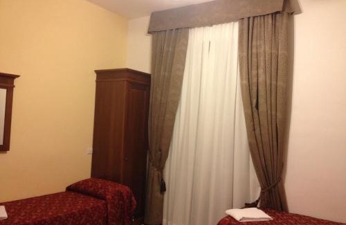 Rione XVIII Castro Pretorio House | Guesthouse Alex II
