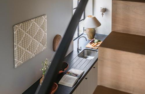 Historical Center Bruges House | Guesthouse Aubrey - Charming Cottage in the Heart of Bruges