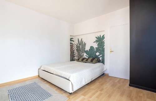 Guilvinec Bed & Breakfast | Guesthouse 'Chambre Kergoz' with Shared Garden and Wi-Fi