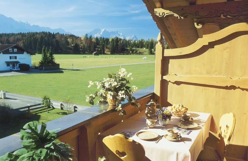 Kruen Apartment | Guesthouse Christophorus - Apartment "Bergkristall" with Mountain View, Shared Garden & Wi-Fi