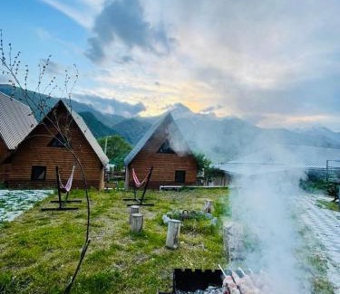 Stepantsminda House | Guesthouse Elli & Cottages