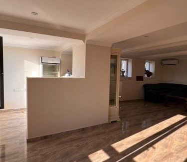 Kutaisi House | Guesthouse Gamsaxurdia