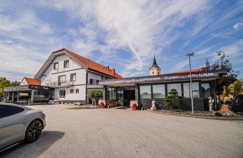 Trnovska House | Guesthouse Siva Čaplja