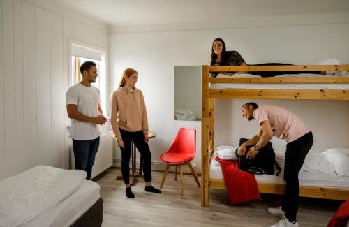 Vestmannaeyjar Hostel | Guesthouse Sunnuhóll