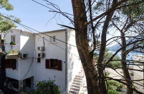 Sobra Apartment | #GUESTHOUSESOBRA Standard room in Sobra S3