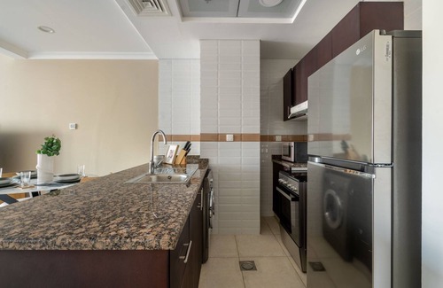 Downtown Dubai Apartment | GuestReady - A break in the clouds at Court Tower