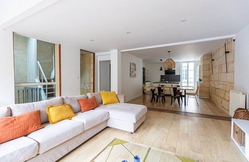 Chartrons Apartment | GuestReady - Beautiful flat in Chartrons for 8 pax