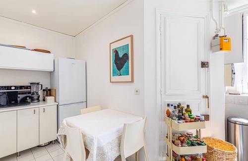 Quartier Saint-Georges Apartment | GuestReady - Bright stay in Montmartre