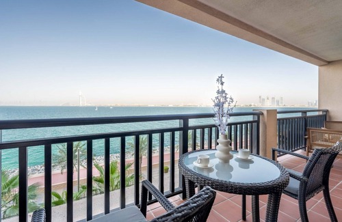Palm Jumeirah Apartment | GuestReady - Burj Al Arab view at Royal Amwaj