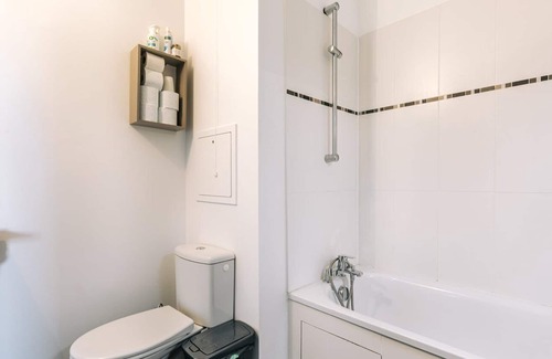Villepinte Apartment | GuestReady - Cozy 2BR Apartment w/ Balcony near Vert Galant Station