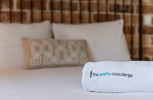Bonfim Hotel | Guestready Crayon Walls 3rd