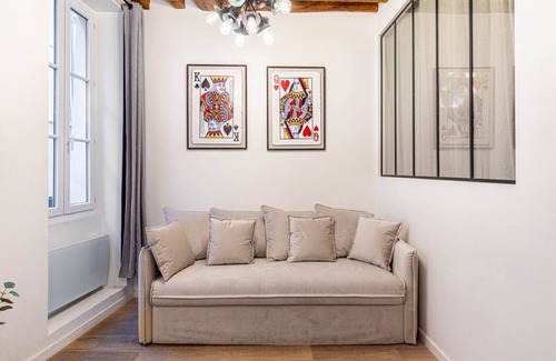 Les Halles Apartment | GuestReady - Heart of Paris Flat