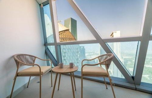 DIFC Apartment | GuestReady - High Floor luxury | Park Towers