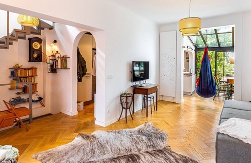 Pantin House | GuestReady - Idyllic oasis with garden near Paris