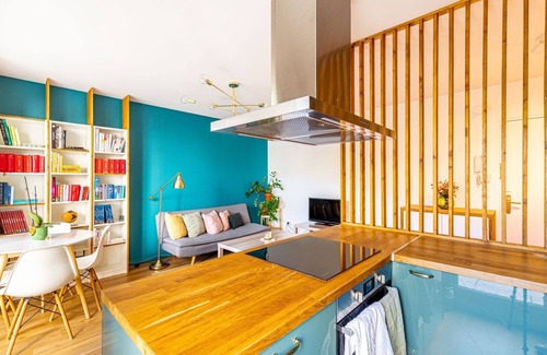 Le Bourget Apartment | GuestReady - Le Bourget's Blue Charms