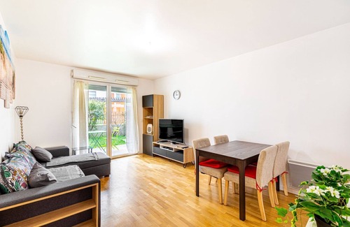 Antony Apartment | GuestReady - Lovely stay with a garden in Antony