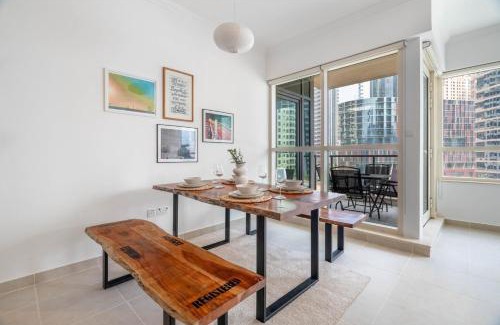 Dubai Marina Apartment | GuestReady - Marina views and family fun in Dubai