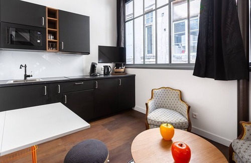 Capucins - Victoire Apartment | GuestReady - Mezzanine Apartment - Grosse Cloche