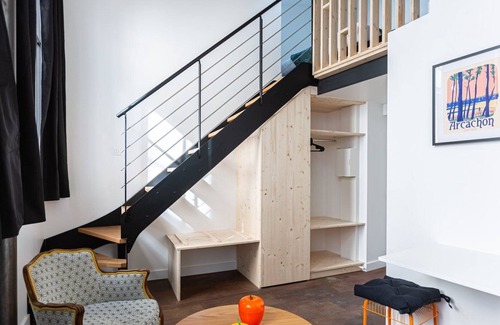 Capucins - Victoire Apartment | GuestReady - Mezzanine Apartment - Grosse Cloche
