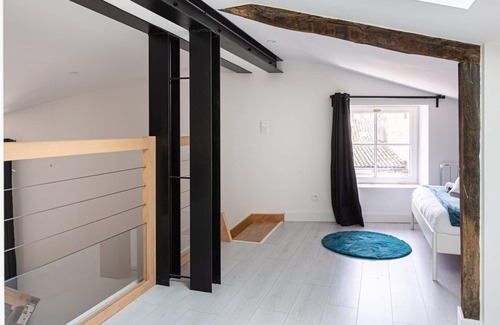 Capucins - Victoire Apartment | GuestReady - Mezzanine Apartment - Grosse Cloche