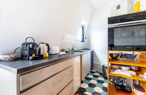 Quartier de la Chapelle Apartment | GuestReady - Parisian Charm in the Trendy 18th