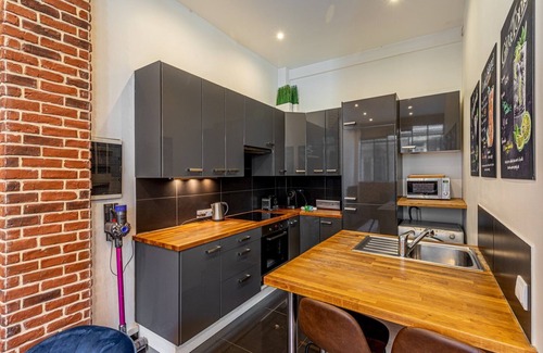 Amerique Apartment | GuestReady - Trendy Parisian Apt in 19th Arr.