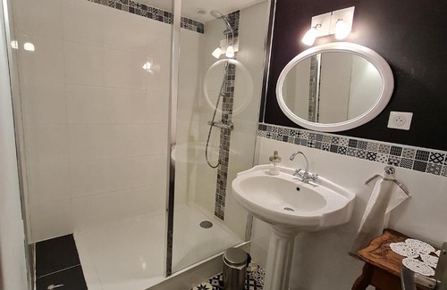 Raon-les-Leau Bed & Breakfast | Guestroom Raon-lès-Leau, 2 pièces, 4 personnes - FR-1-584-284