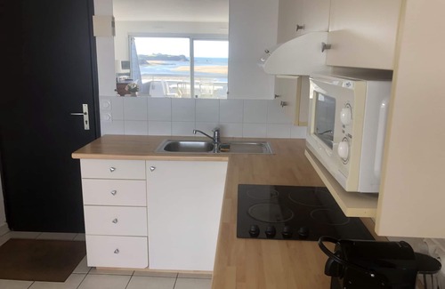 Guidel-Plages Apartment | Guidel Beaches, Facing the sea, Full sea view, Beach at 50 m, Superb Furnished T3