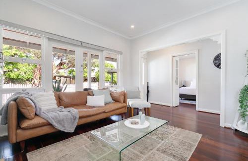 Guildford House | Guildford Cottage By Swan Bnb Management