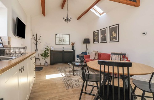 Flamborough Cottage | Guillemot