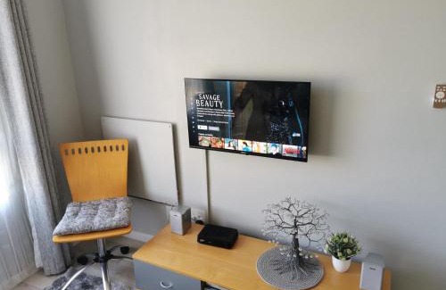 Kenridge Apartment | Guinea Fowl Self Catering