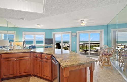 St. Pete Beach Condo | 🌊 Gulf Front Condo — Gulf Strand Resort, St. Pete Beach