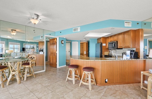 St. Pete Beach Condo | 🌊 Gulf Front Condo — Gulf Strand Resort, St. Pete Beach
