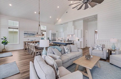 Port Aransas House | Gulf-Front & Gorgeous at Cinnamon Shore South + Resort-Like Amenities!