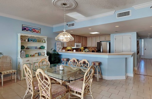 Navarre Beach Condo | Gulf-Front Navarre Beach Condo | Free Seasonal Beach Service & More!