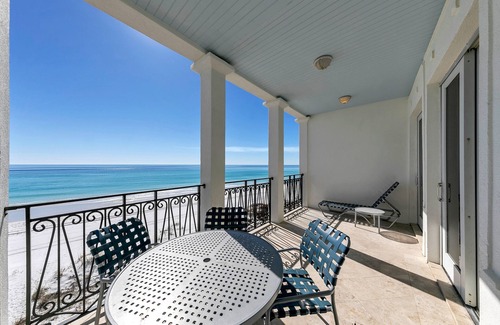 Delos House | Gulf Front Townhome in Frangista Beach with Splash Pool Overlooking the Beach!