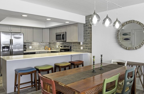 Port Aransas Condo | Gulf Shores 503: Fifth Floor Beach view renovated 2 Bedroom 2 Bathroom Condo
