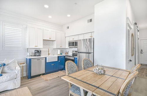 Gulf Place Condo | Gulf View Private Beach Heated Pool Walkable