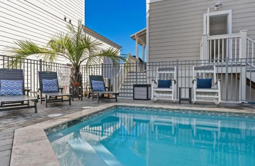 Dune Allen Beach House | Gulf-View Retreat w Rooftop Deck, Private Pool Villa Anesi by AvantStay