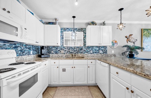 Gulf Place Condo | 🌊Gulf Views, Awesome Location-Gulf Place Caribbean 313-Sunsets on 30A🌊