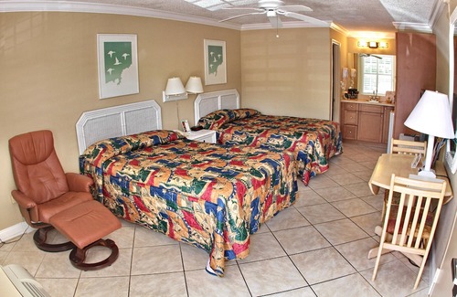 Moorings Hotel | Gulfcoast Inn Naples