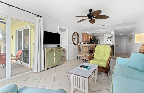 Whitney Beach Condo | Gulfside Comfort Just Steps from the Sand - Beach Castle Resort #4 by RVA